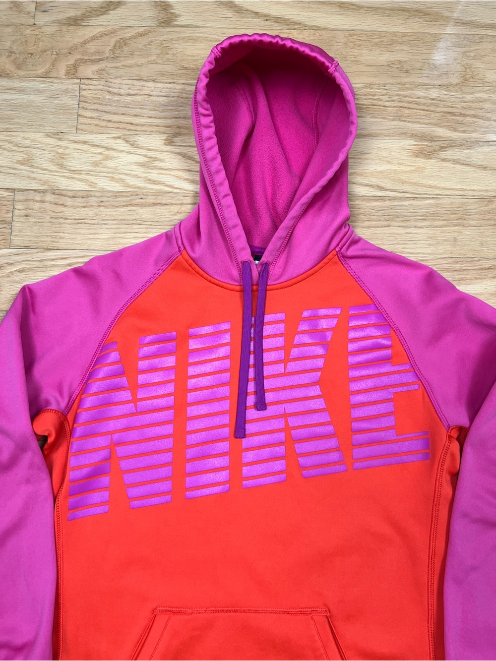 Nike Women’s Therma-FIT Colorblock Pullover Hoodie in Bright Orange & Purple - Picture 3 of 11